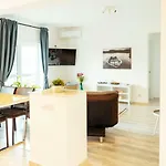 Apartamento Bright And Spacious Apartment- Piata Amzei