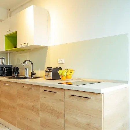 Bright And Spacious Apartment- Piata Amzei Appartamento