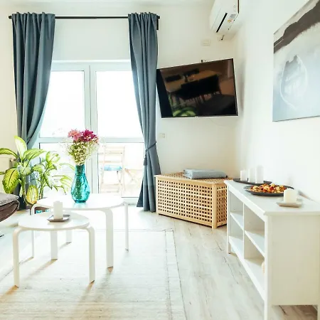 Bright And Spacious Apartment- Piata Amzei Apartment Bucharest