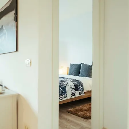 Bright And Spacious Apartment- Piata Amzei Апартаменты Бухарест