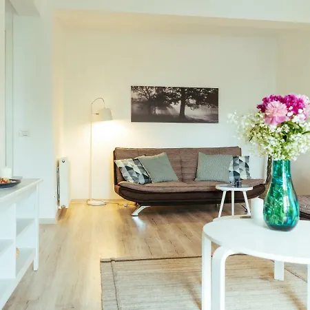 Bright And Spacious Apartment- Piata Amzei