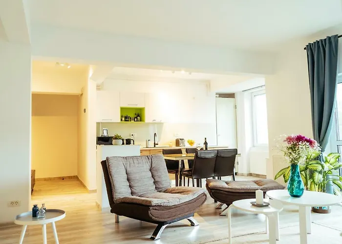 Bright And Spacious Apartment- Piata Amzei Lejlighed *