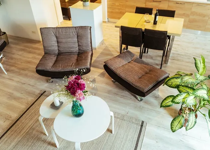 Daire Bright And Spacious Apartment- Piata Amzei *