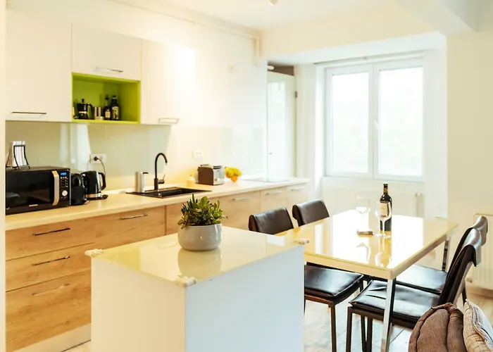 Bright And Spacious Apartment- Piata Amzei *