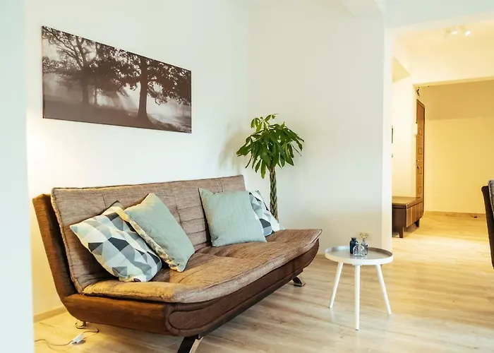 Bright And Spacious Apartment- Piata Amzei *