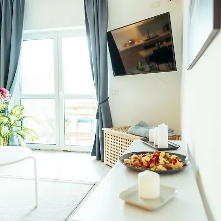 דירה Bright And Spacious Apartment- Piata Amzei