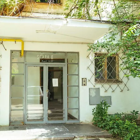 Bright And Spacious Apartment- Piata Amzei * ブカレスト