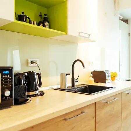 דירה Bright And Spacious Apartment- Piata Amzei