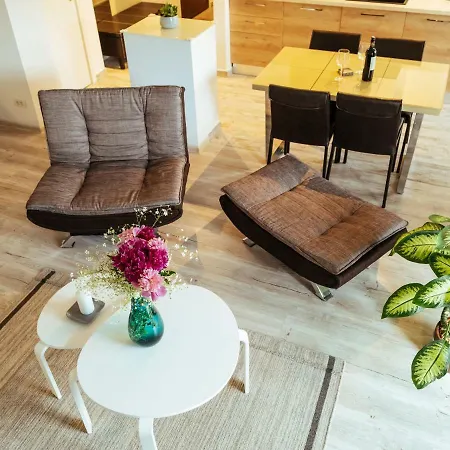 Lejlighed Bright And Spacious Apartment- Piata Amzei *